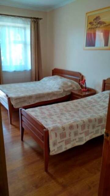 Фото номера Стандартный трехместный номер Гостиница Guest house Albatros г. Бетта 2